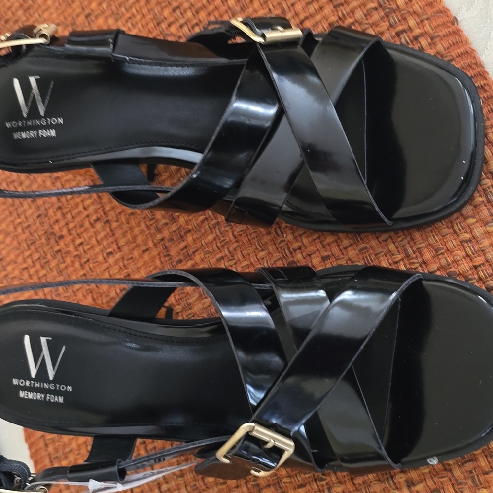 WORTHINGTON BRAND WOMEN'S BLACK AND GOLD ANKLE STRAPS DRESS SHOES SIZE 10